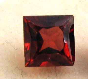 Genuine 8.00 x 8.00 mm square cut Garnet 3.23 ct.