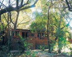 (Long Weekend)MOUNT AMANZI, HARTBEESPOORT 5 SLEEPER  29 April - 2 May 2011 4 days / 3 nights stay !!
