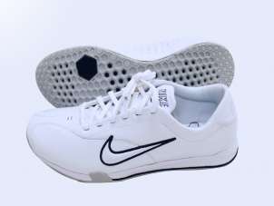 **LOW START**NIKE US STUDIO LOW 2 WHITE LEATHER HARDLY USED IN EXCELLENT CONDITION