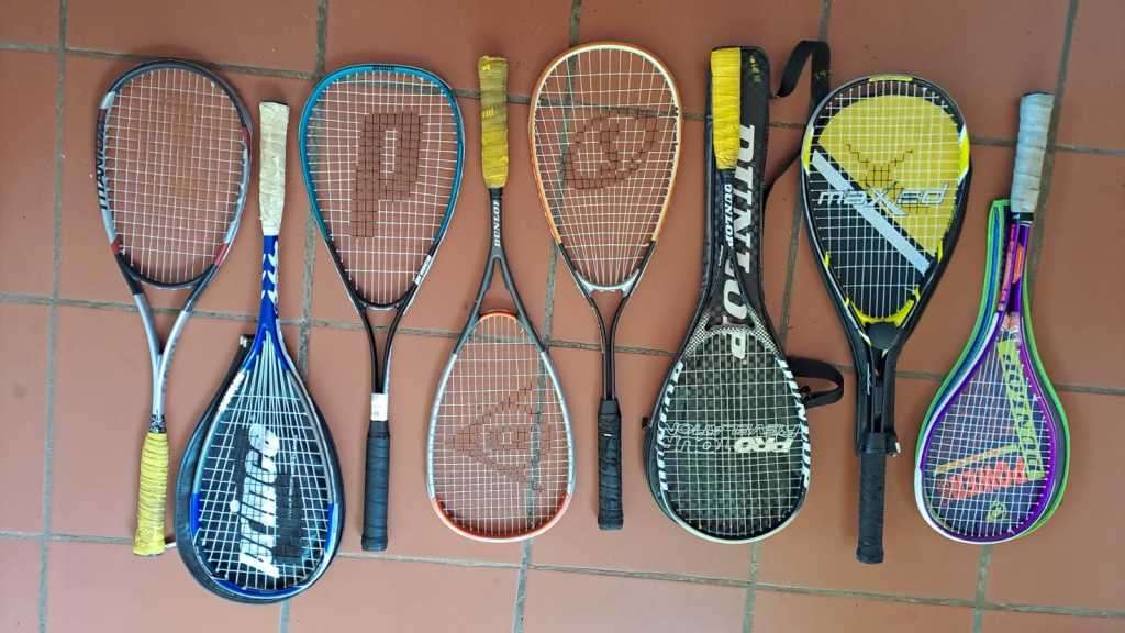 8 Squash racquets