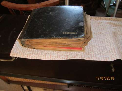 Vintage Columbia Record Album with more than 30 78rpm records