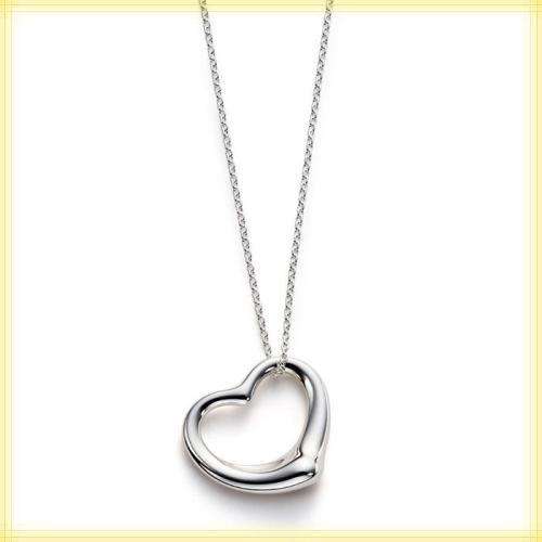 WOW!!! Sterling Silver Plated Heart Necklace