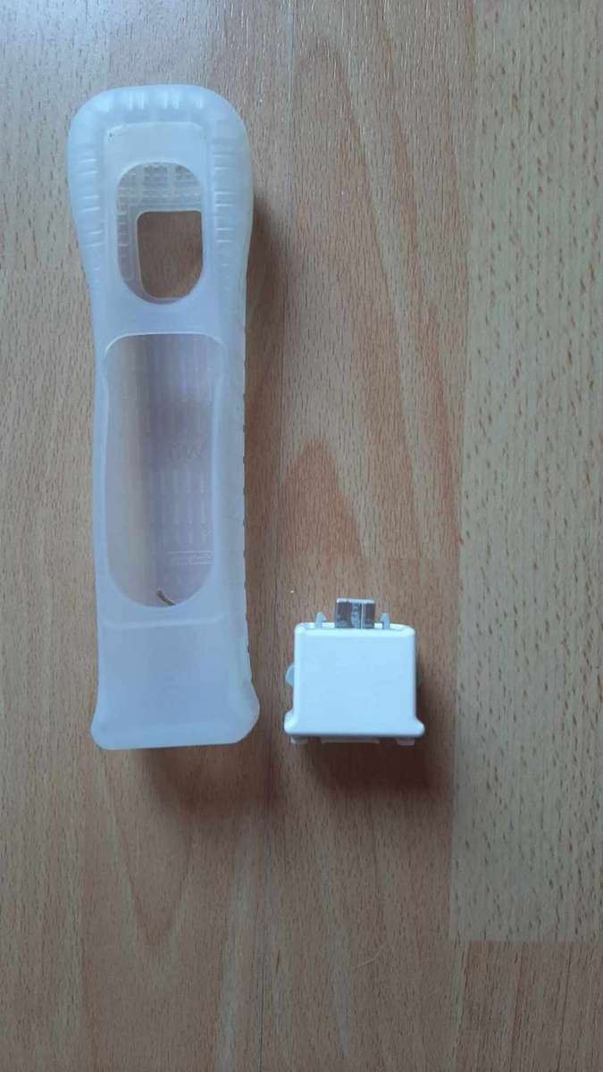 wii motion plus adaptor with silicone sleeve