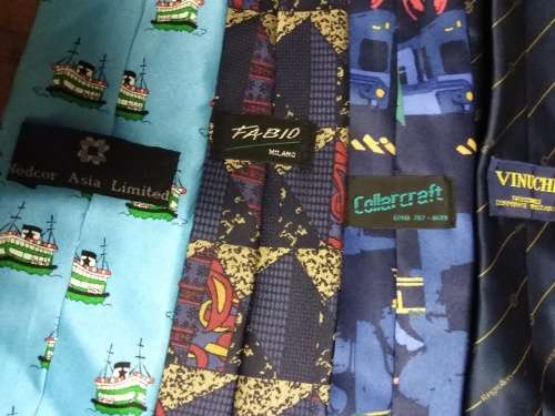 Lot of vintage ties. Bid per tie to take the lot! All in excellent condition!