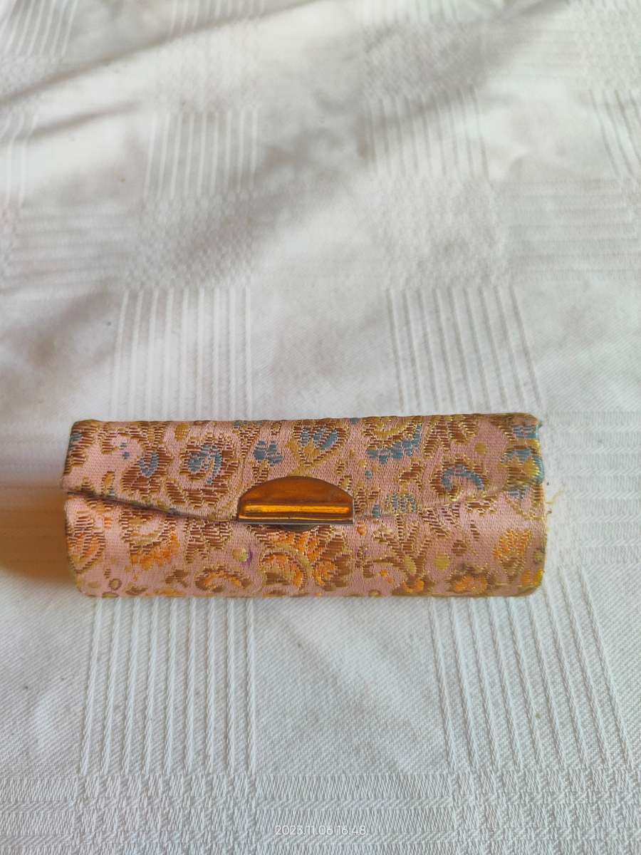Vintage pink brocade mirrored lipstick holder