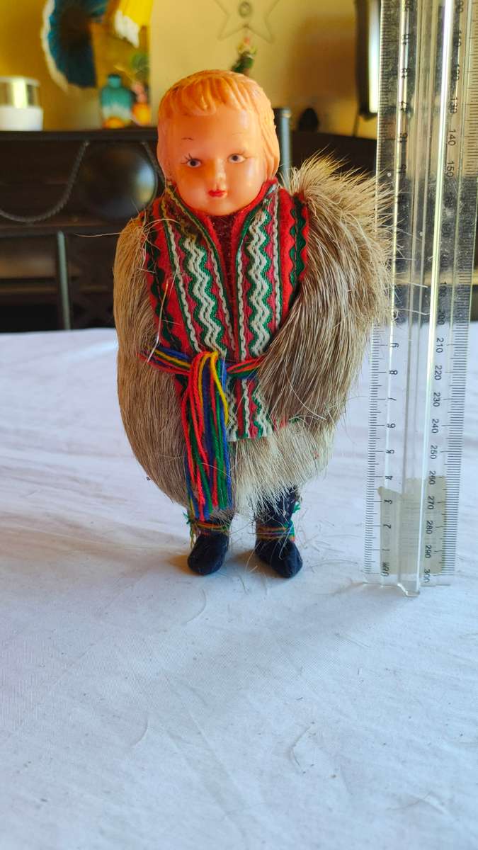 Lovely vintage souvenir doll