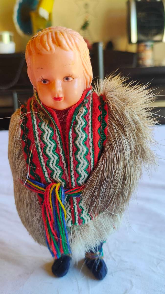Lovely vintage souvenir doll