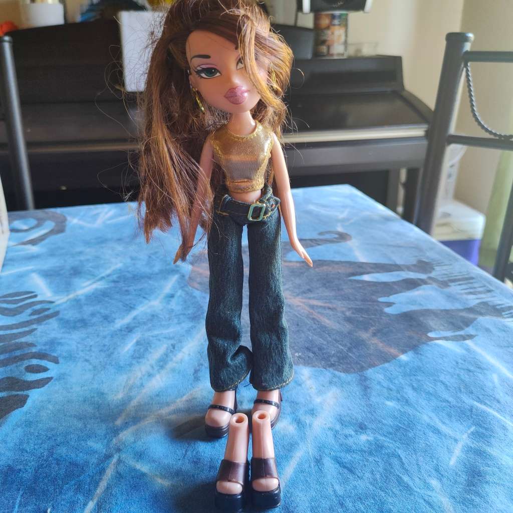 Collectable (and discontinued) Bratz doll (circa 2001) with one extra pair of shoes