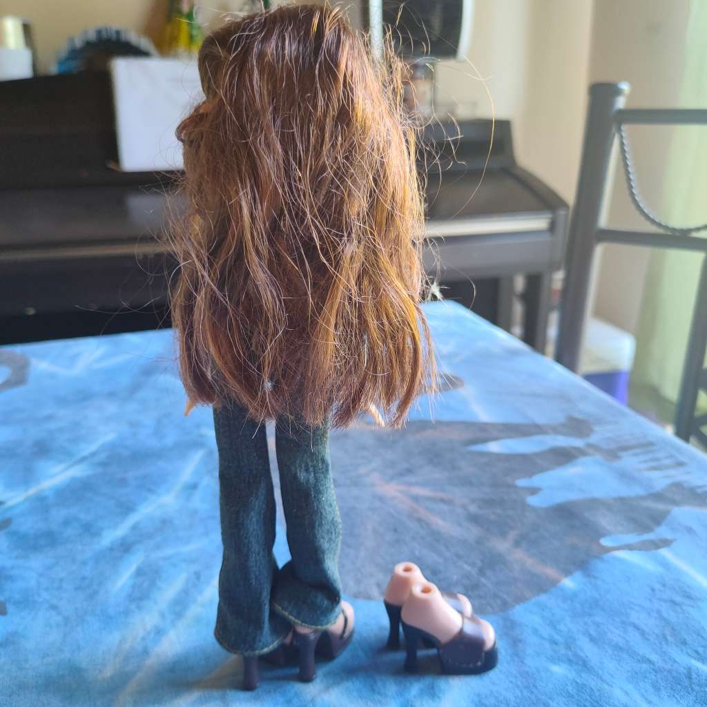 Collectable (and discontinued) Bratz doll (circa 2001) with one extra pair of shoes