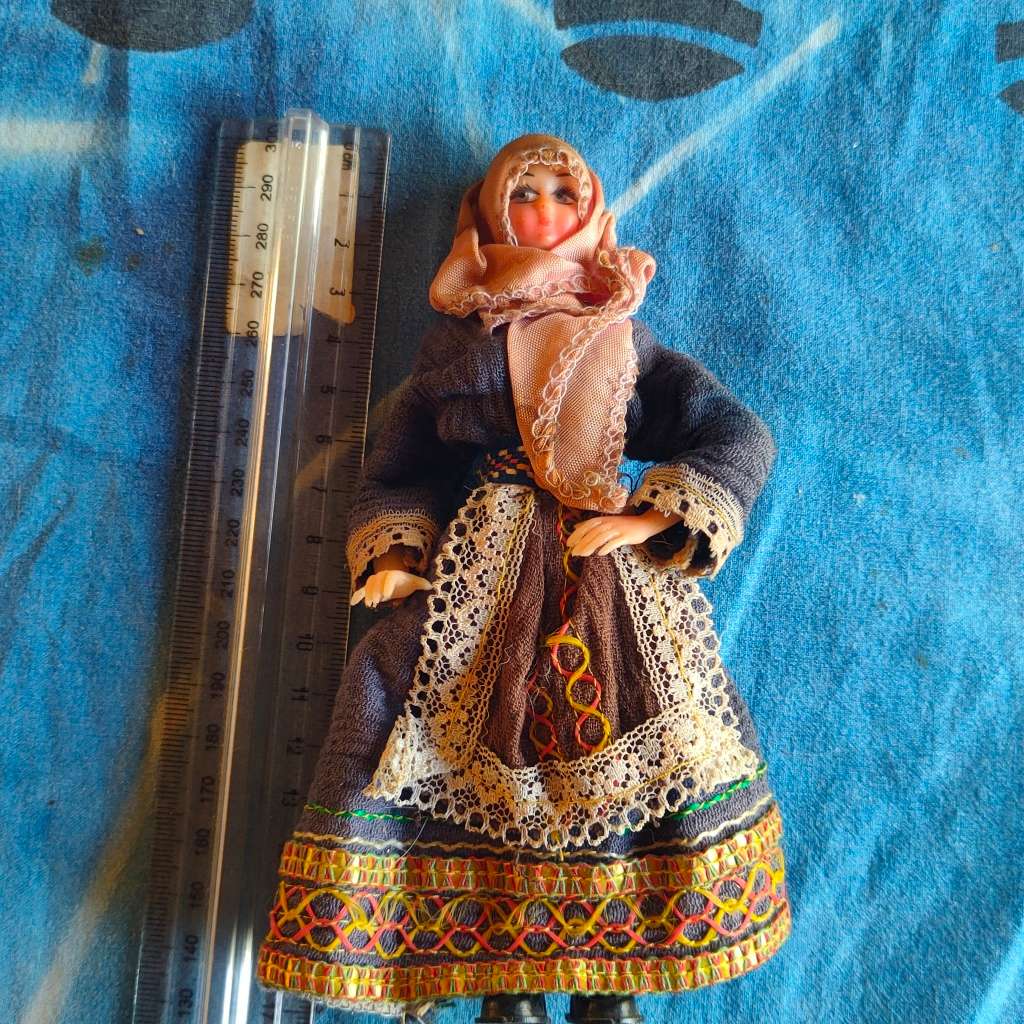 Very old collectable souvenir doll