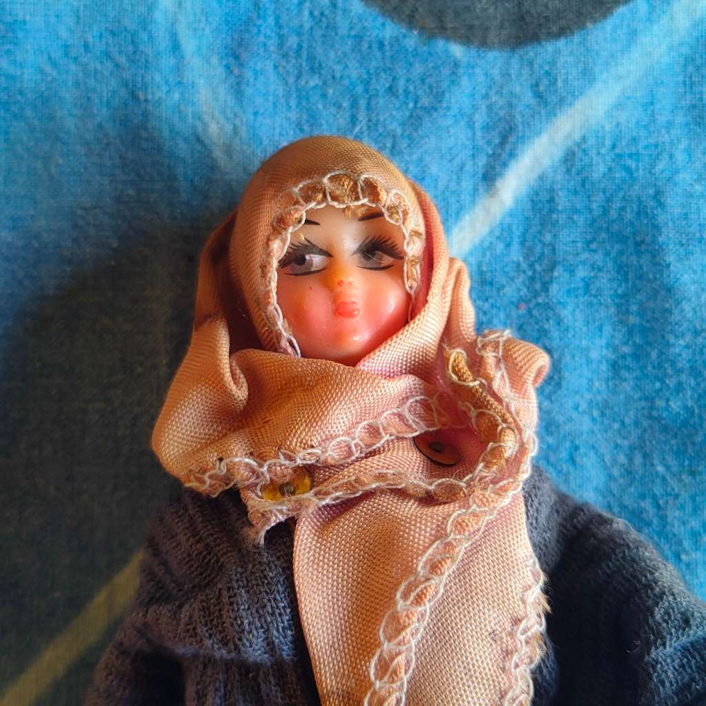 Very old collectable souvenir doll