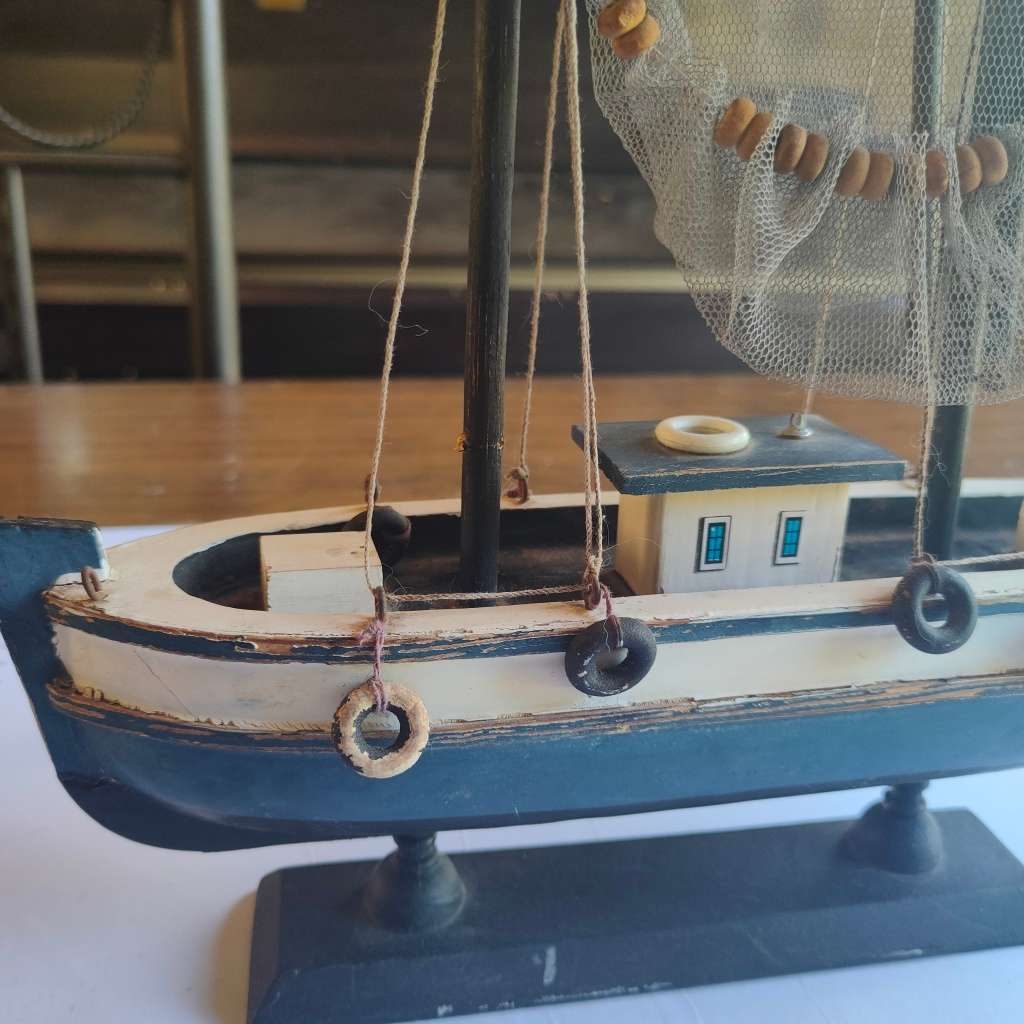Gorgeous wooden model sail ship