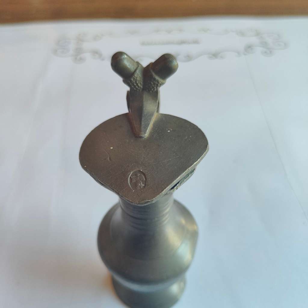 Holland pewter syrup carafe with lid