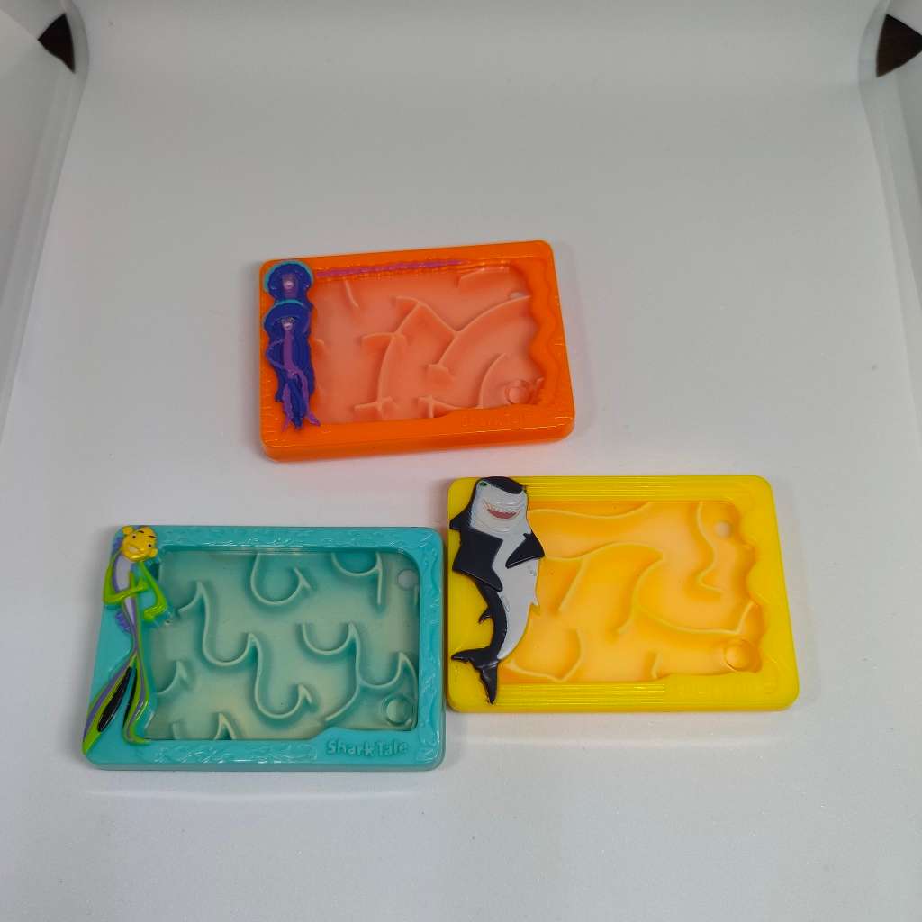 3 collectable Shark tale water maze Kellogg's toys