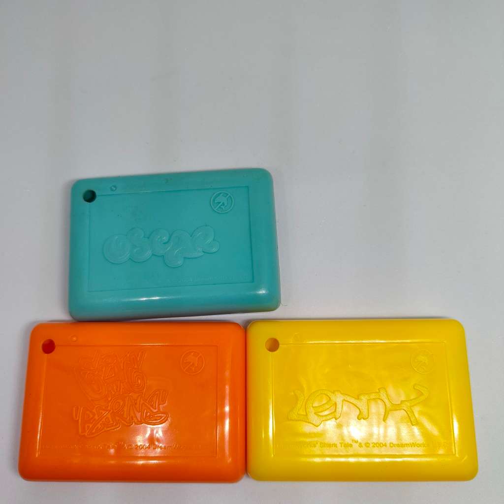 3 collectable Shark tale water maze Kellogg's toys