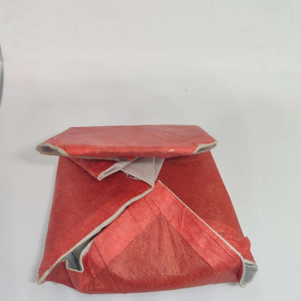 Stunning white Burmese Jadeite bangle - 45.6g