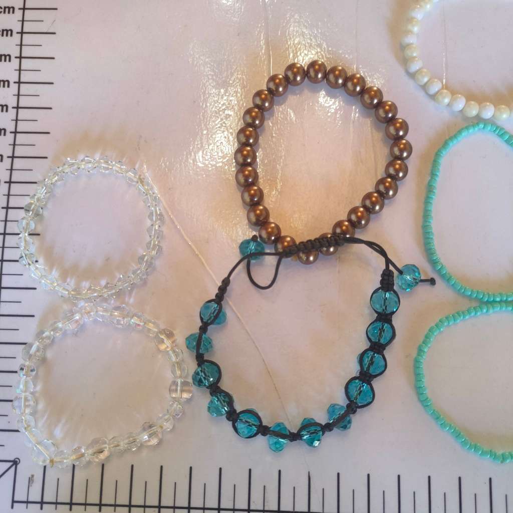 Lot of 11 beaded stretch bracelets