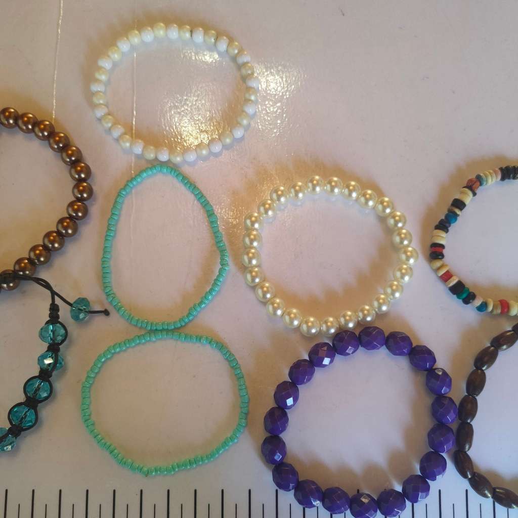 Lot of 11 beaded stretch bracelets