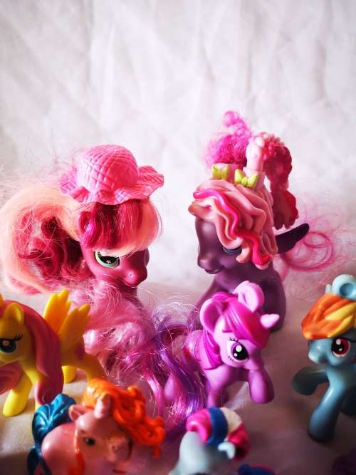 A lovely lot of genuine my little ponies and hair brushes/combs