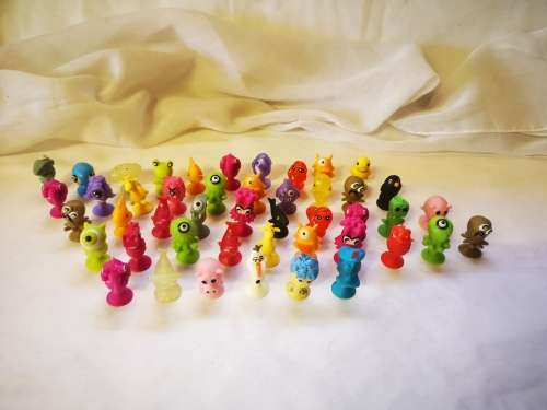 Big lot of Stickys - 46 Stickys for one bid