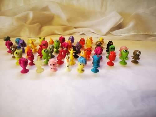 Big lot of Stickys - 46 Stickys for one bid