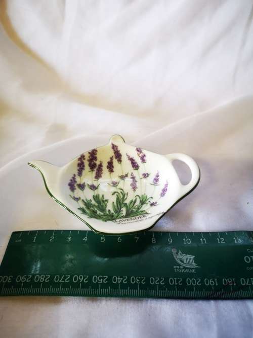 Gorgeous small Wiesenthal teabag holder - Lavender "classic white" no 2142