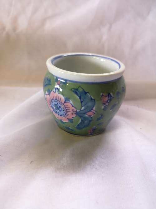 A lovely small Chinese planter / vase