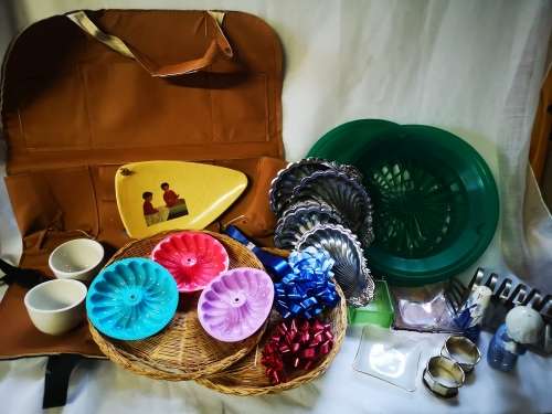 Big lot of mostly kitchen items