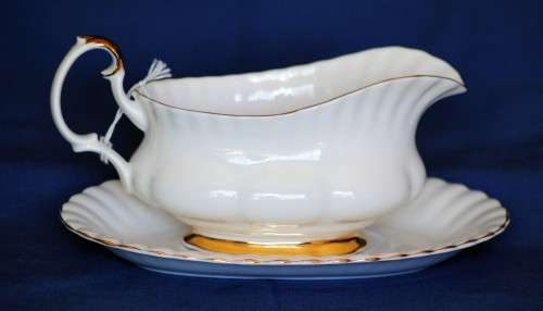 Royal Albert Val D'Or Gravy Boat and Plate