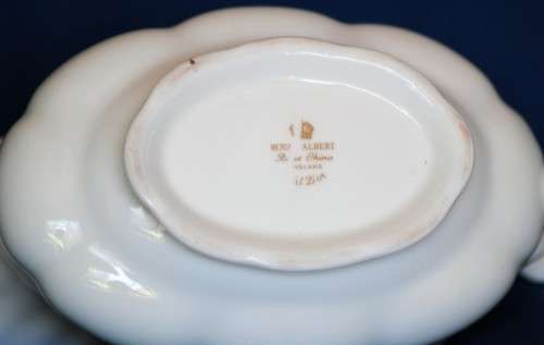 Royal Albert Val D'Or Gravy Boat and Plate