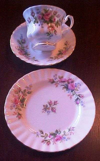 Royal Albert " Moss Rose " Trio