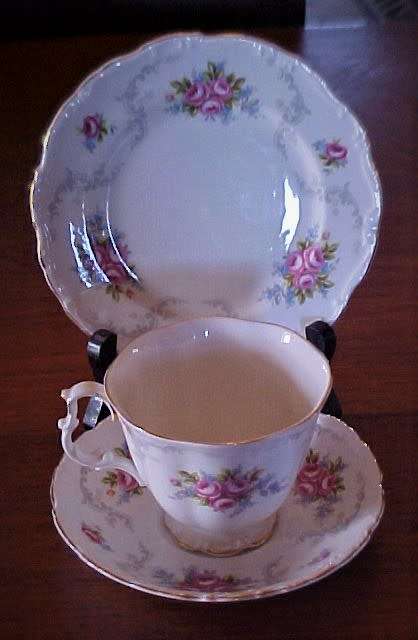 Royal Albert Tranquillity Trio