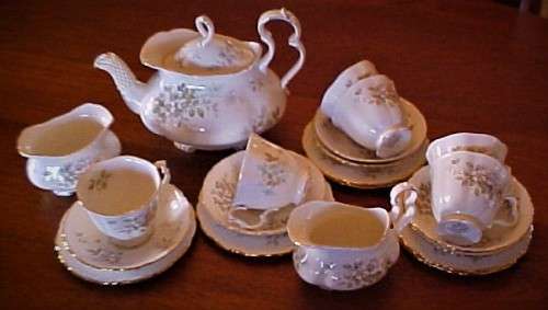 Royal Albert Haworth 21 piece tea set