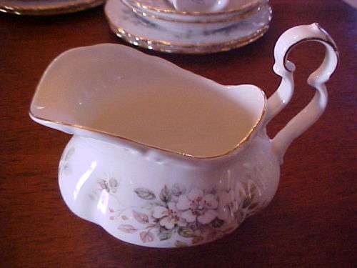 Royal Albert Haworth 21 piece tea set