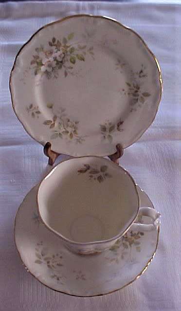 Royal Albert  - Haworth Trio's