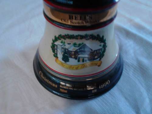 BELLS OLD SCOTCH WHISKEY,CHRISTMAS 1990 , Sealed & Boxed & Full