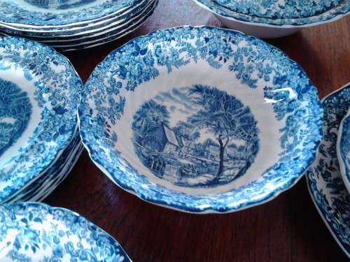 Johnson Bros - Mill Stream - Blue and white Dinner set `1960- 1979 `Discontinued pattern