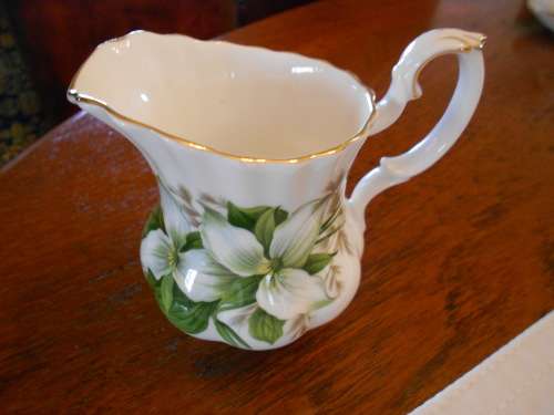 Royal Albert Trillium Coffee Creamer