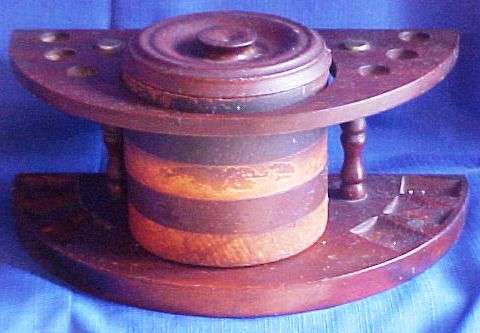 PIPE HOLDER WITH LID