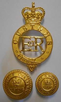 Rhodesia & Nyasaland Customs Gilding Metal Cap Badge 60x35mm & 2 Gilding Metal Buttons 25mm & 19mm