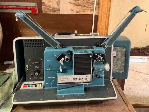 Vintage Singer Graflex  16mm Movie Sound Projector