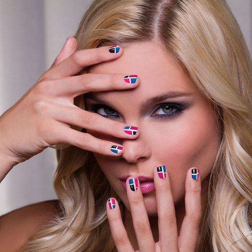 **HOT DESIGNS** - NAIL ART PENS!!