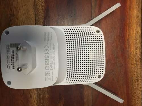 RE350 AC1200 Wi-Fi Range Extender