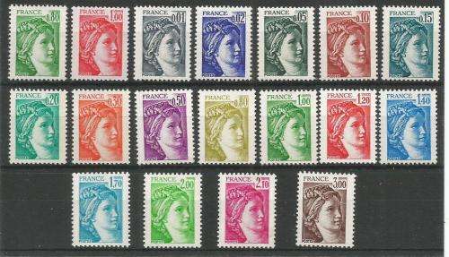 FRENCH   UN MOUNTED MINT PART SET