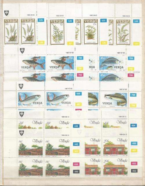 VENDA   UN MOUNTED MINT  SETS  IN BLOCKS & OR STRIPS