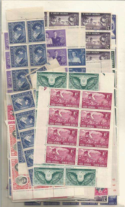 MIXED SA UN MOUNTED  MINT    LOT IN PKT,SOME DUPP.76 .GS