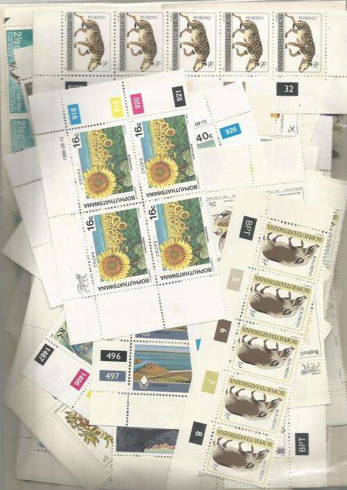 MIXED SA & AREA   UN MOUNTED MINT   LOT IN PKT, 100.GS