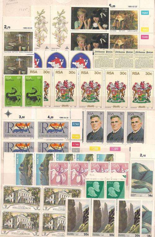 SA UN MOUNTED MINT LOT