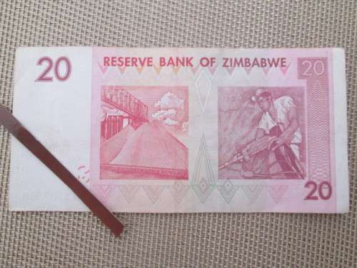 LOVELY ZIMBABWE 20 DOLLARS BANK NOTE AD2307440  2007