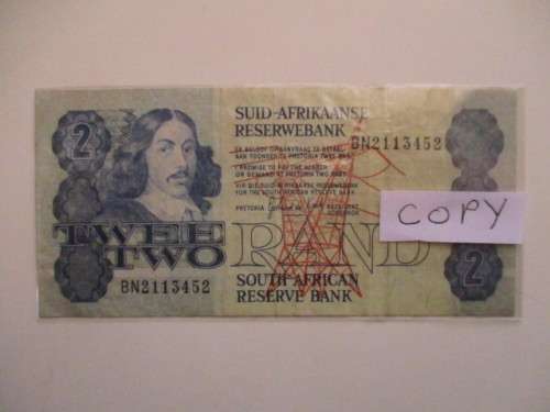 TWO RAND R2 BANK NOTE - BN2113452
